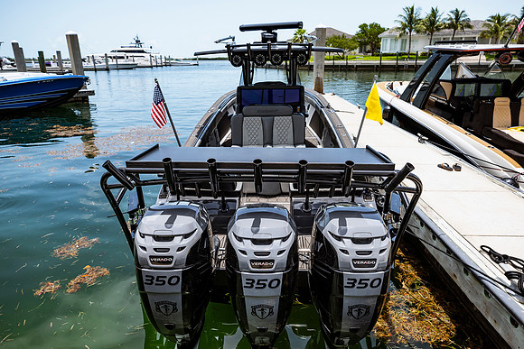 bahamas-fast-boats-poker-run-2025-tom-leigh-9590