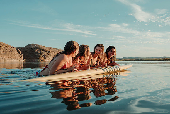 lexi-calia-paddle-board-2020-tom-leigh-701