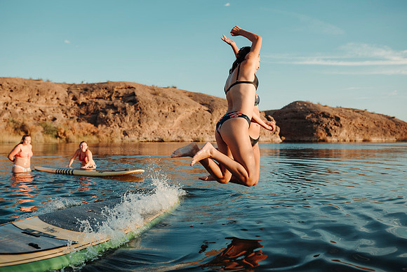 lexi-calia-paddle-board-2020-tom-leigh-576
