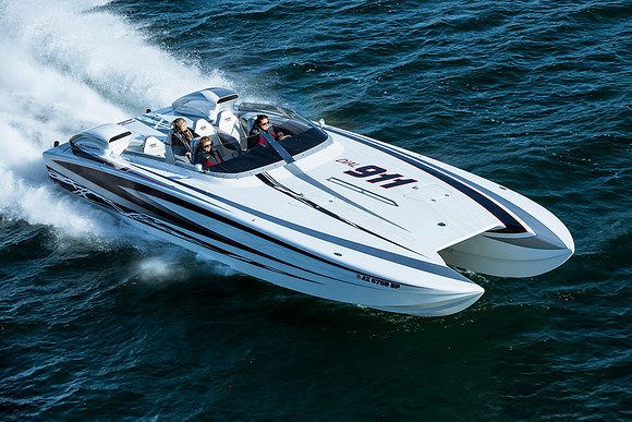 speedboat-mag-desert-storm-2022-tom-leigh-0632