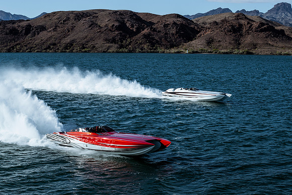 speedboat-mag-desert-storm-2022-tom-leigh-0861