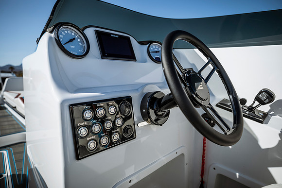 eliminator-boats-fundeck-2023-tom-leigh-4153
