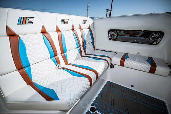 eliminator-boats-fundeck-2023-tom-leigh-4167