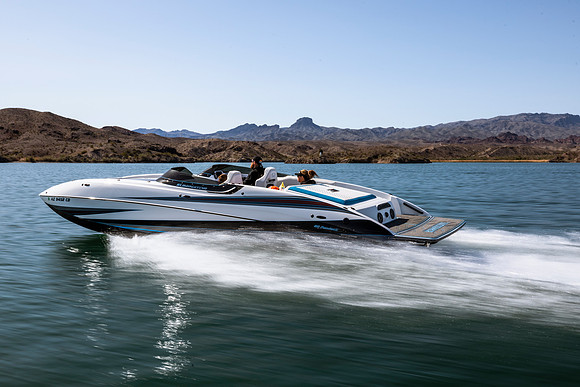eliminator-boats-fundeck-2023-tom-leigh-4295