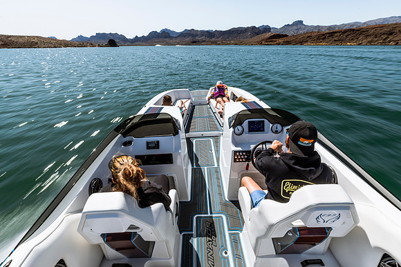 eliminator-boats-fundeck-2023-tom-leigh-4757