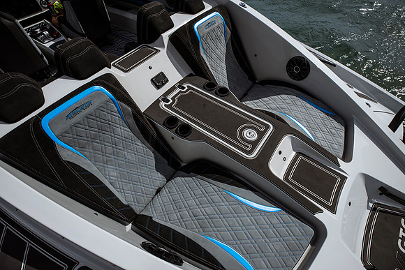 interceptor-boats-2025-tom-leigh-9436