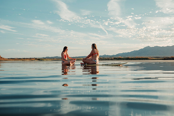 lexi-calia-paddle-board-2020-tom-leigh-734