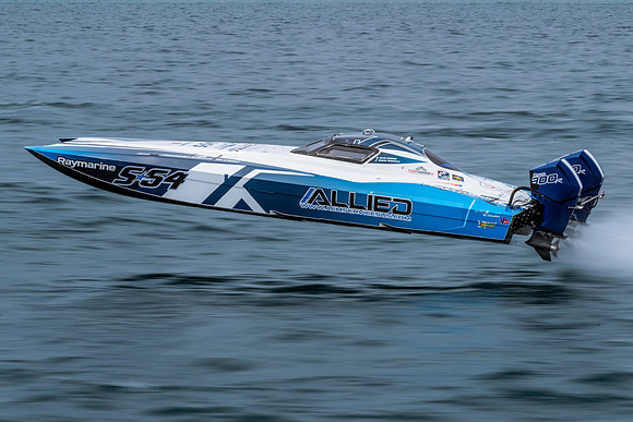 speedboat-magazine-sheboygan-tom-leigh-2023-7652-2-Enhanced-SR