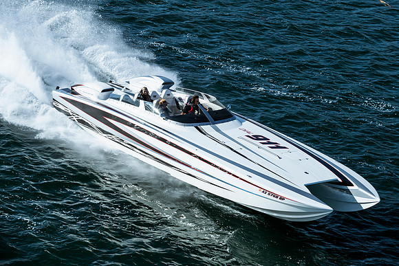speedboat-mag-desert-storm-2022-tom-leigh-0684