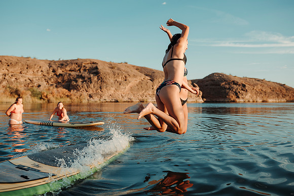lexi-calia-paddle-board-2020-tom-leigh-576