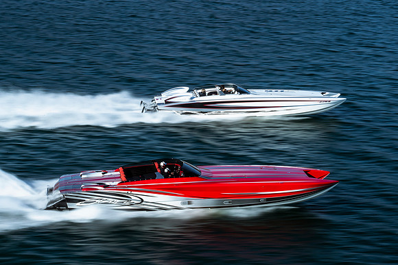 speedboat-mag-desert-storm-2022-tom-leigh-0801