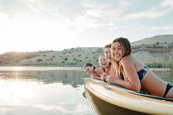 lexi-calia-paddle-board-2020-tom-leigh-670