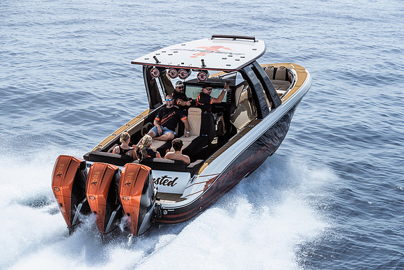 bahamas-fast-boats-poker-run-2025-tom-leigh-7693