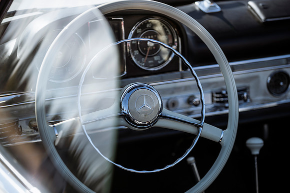 300sl-classic-2023-tom-leigh-1030-2
