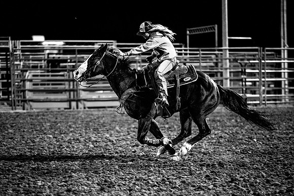 havasu-barrel-racing-2023-tom-leigh-0123-Edit-2
