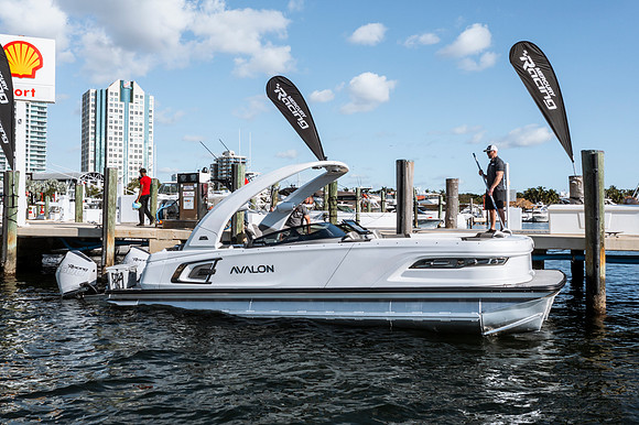 miami-boat-show-2024-tom-leigh-0828