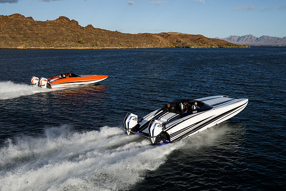 speedboat-mag-desert-storm-2022-tom-leigh-8171