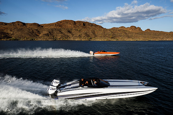 speedboat-mag-desert-storm-2022-tom-leigh-8173