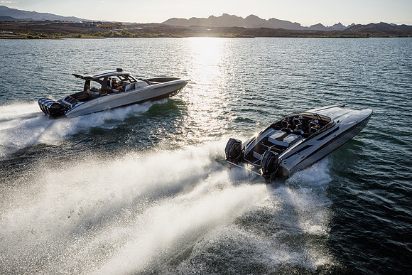 speedboat-mag-desert-storm-2022-tom-leigh-8302