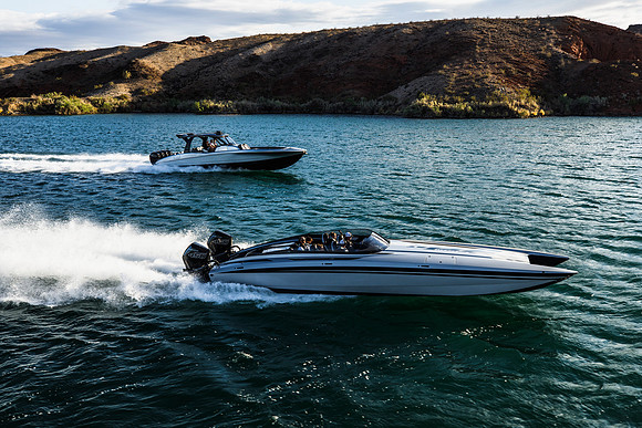 speedboat-mag-desert-storm-2022-tom-leigh-8402