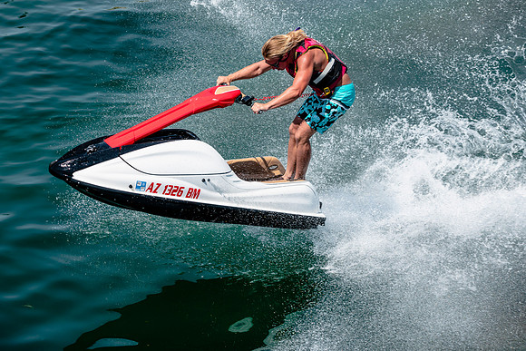 jet-ski-parker-2020-tom-leigh-309