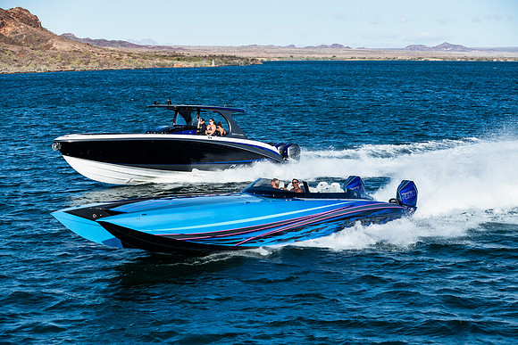 speedboat-mag-desert-storm-2022-tom-leigh-0221