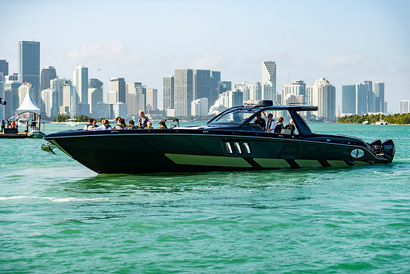 miami-boat-show-2020-tom-leigh-55-2