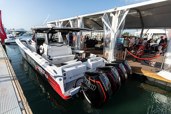 miami-boat-show-2020-tom-leigh-124