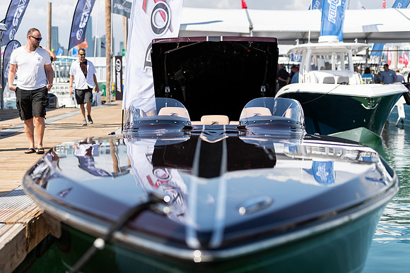 miami-boat-show-2020-tom-leigh-187-2