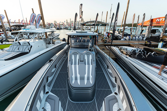 miami-boat-show-2020-tom-leigh-168