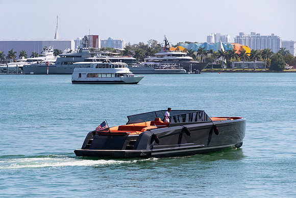 miami-boat-show-2020-tom-leigh-161-2