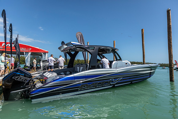 miami-boat-show-2020-tom-leigh-298