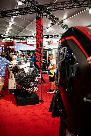 miami-boat-show-2020-tom-leigh-27-3