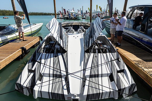 miami-boat-show-2020-tom-leigh-303