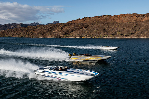 speedboat-mag-desert-storm-2022-tom-leigh-8843