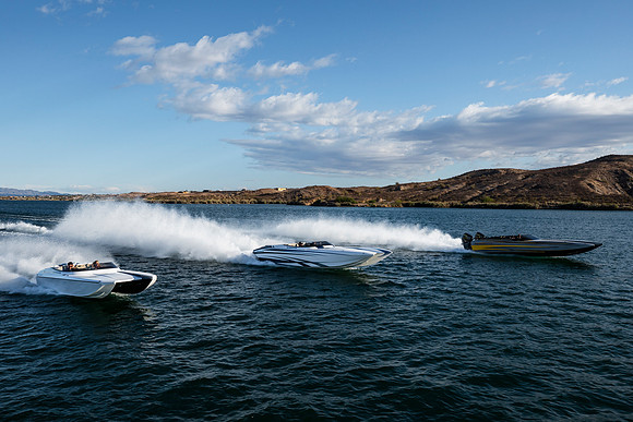 speedboat-mag-desert-storm-2022-tom-leigh-8735