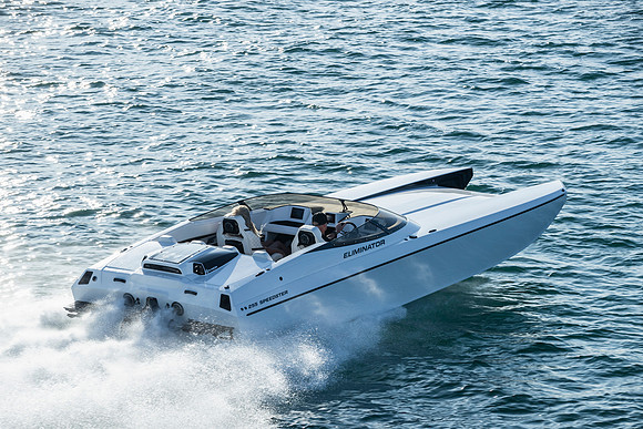 speedboat-mag-desert-storm-2022-tom-leigh-9857