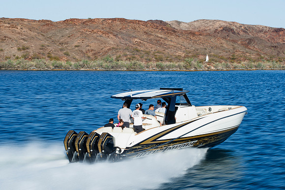 speed-boat-deep-impact-havasu-2022-tom-leigh-2313