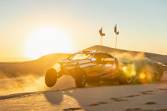 bling-sauce-glamis-2021-tom-leigh-1044