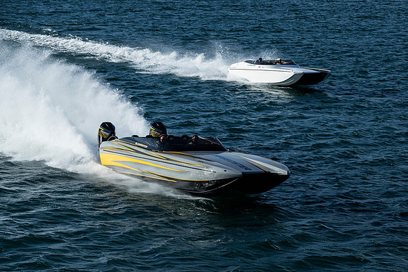 speedboat-mag-desert-storm-2022-tom-leigh-0059