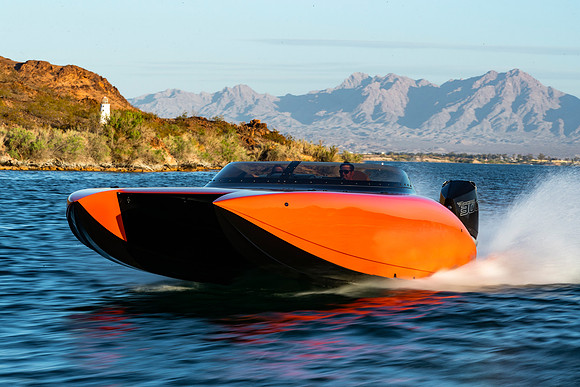 maxed-out-marine-dw32-orange-2022-tom-leigh-8070