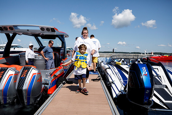 1000-islands-poker-run-2022-tom-leigh-1007