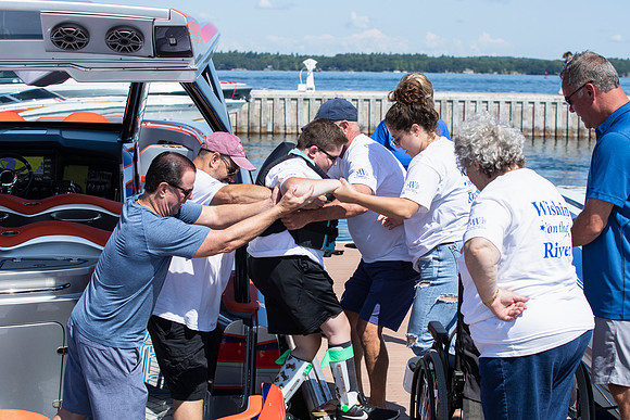 1000-islands-poker-run-2022-tom-leigh-9842