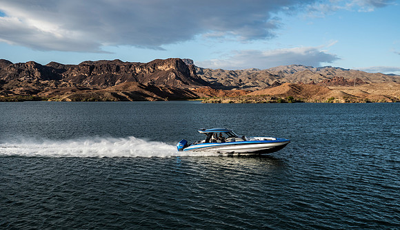 speedboat-mag-desert-storm-2022-tom-leigh-7810