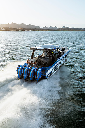 speedboat-mag-desert-storm-2022-tom-leigh-7556