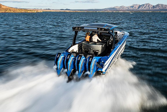 speedboat-mag-desert-storm-2022-tom-leigh-7859
