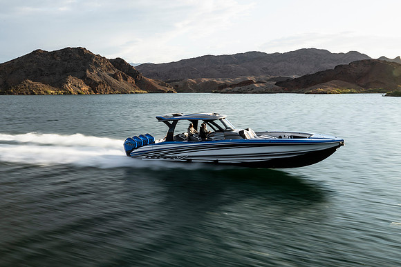 speedboat-mag-desert-storm-2022-tom-leigh-7620