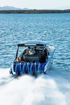 speedboat-mag-desert-storm-2022-tom-leigh-8997