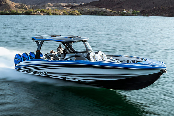 speedboat-mag-desert-storm-2022-tom-leigh-8935