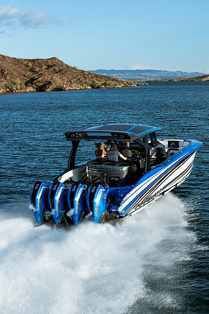 speedboat-mag-desert-storm-2022-tom-leigh-9167